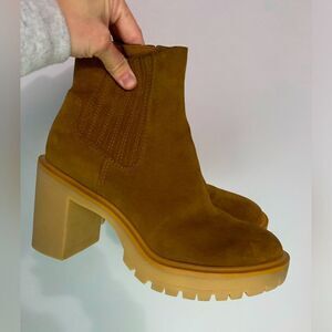 Dolce Vita Chelsea Boots Heels Caster Suede Chestnut Brown Winter New Size 8